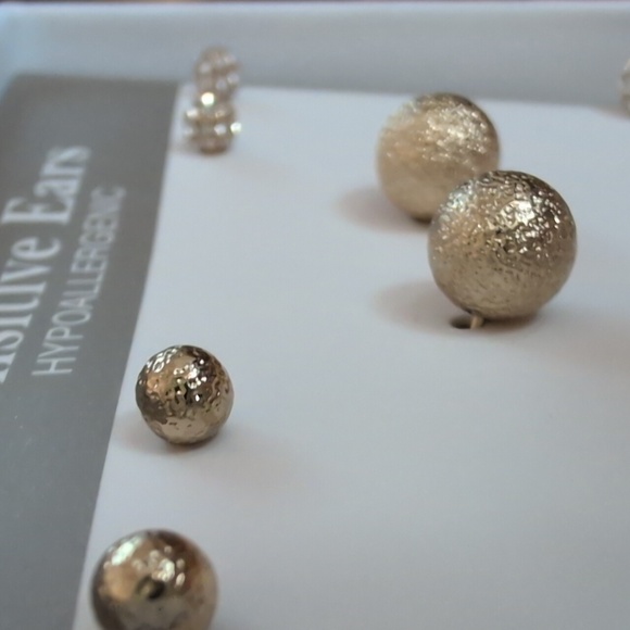 MIXIT Gold Stud Earrings Set for Sensitive Ears - Picture 4 of 7